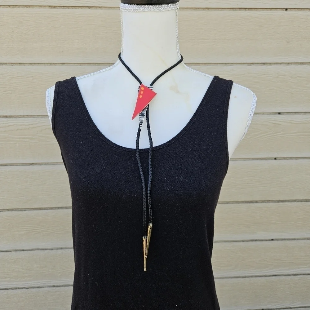 ceramic triangular bolo tie red and black